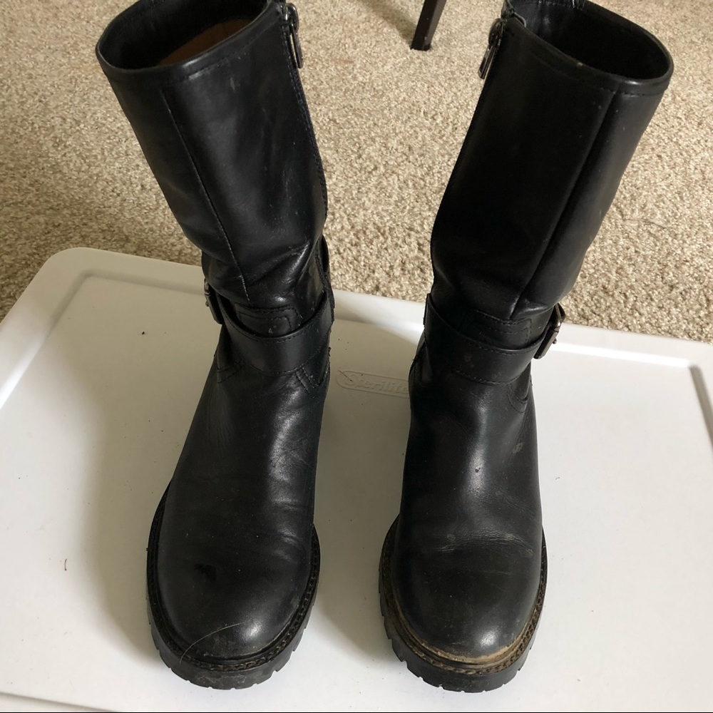 Coach Genie Semi Matte